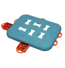 Casino Treasure Hunt Puzzle Food Spill Toy (Color: Blue)